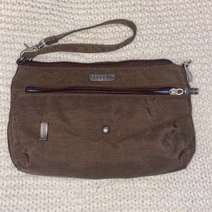 Baggallini Wristlet/ purse